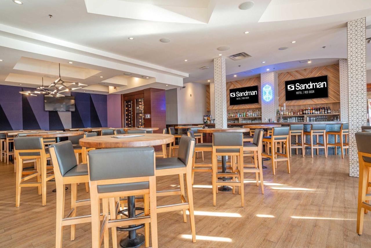 Sandman Hotel Red Deer Esterno foto