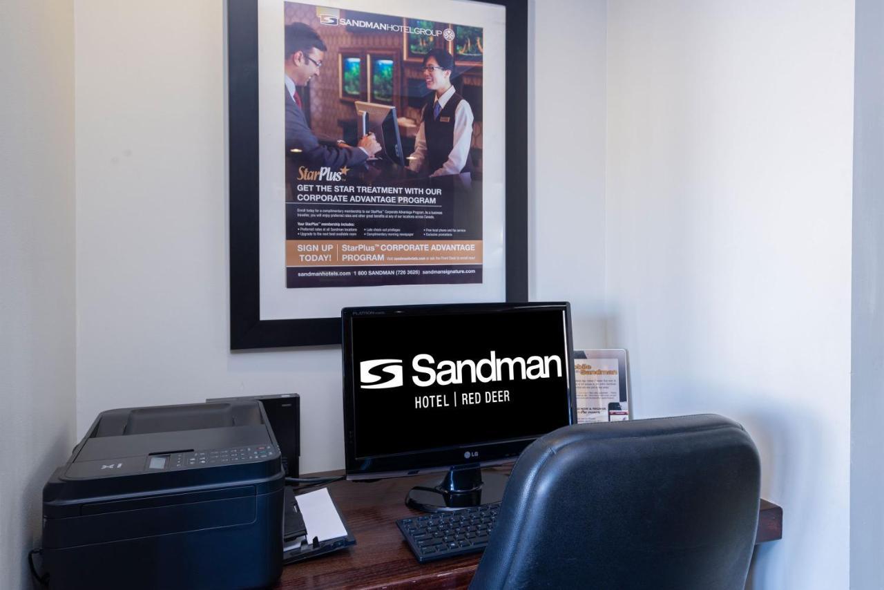 Sandman Hotel Red Deer Esterno foto