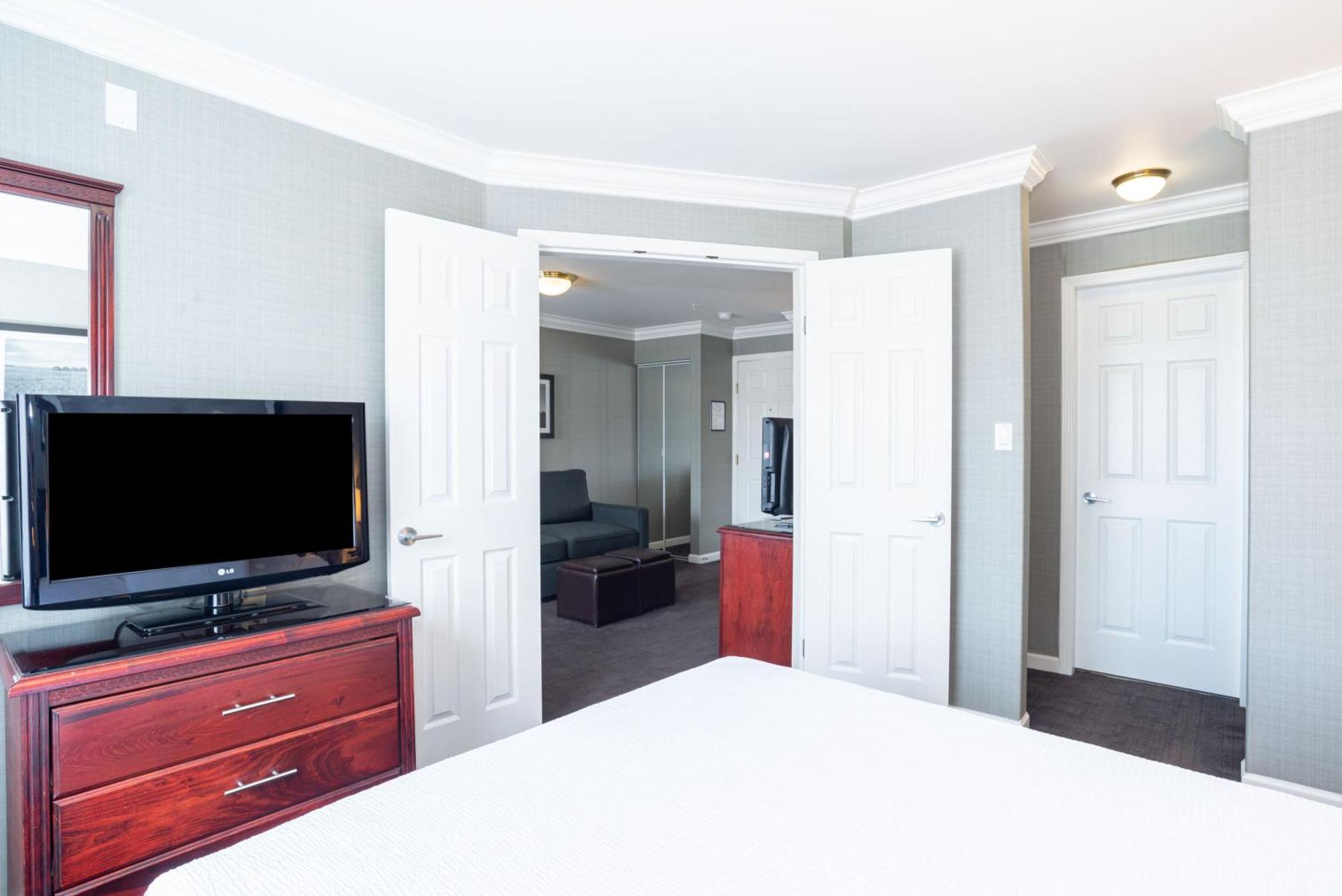 Sandman Hotel Red Deer Esterno foto