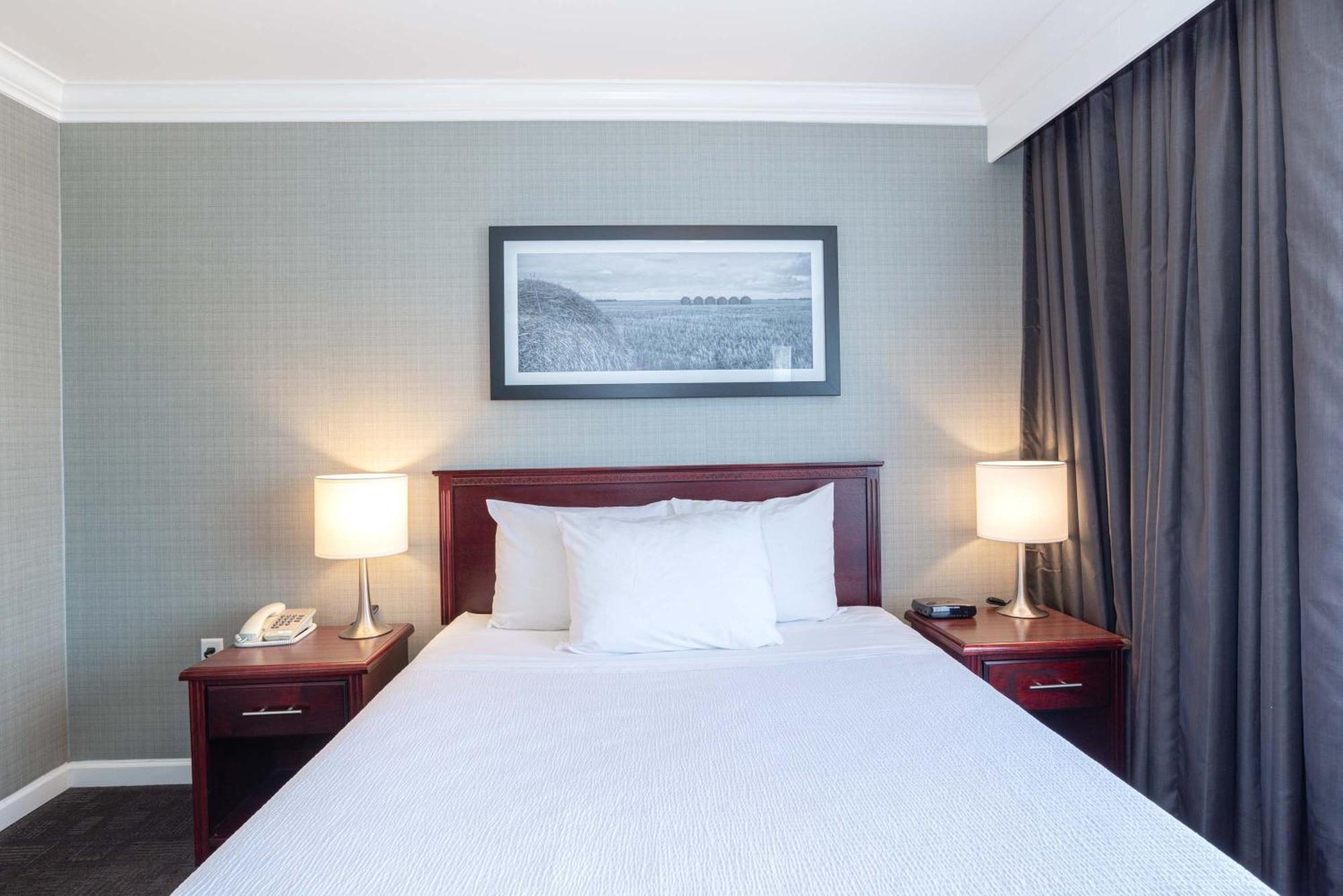 Sandman Hotel Red Deer Esterno foto
