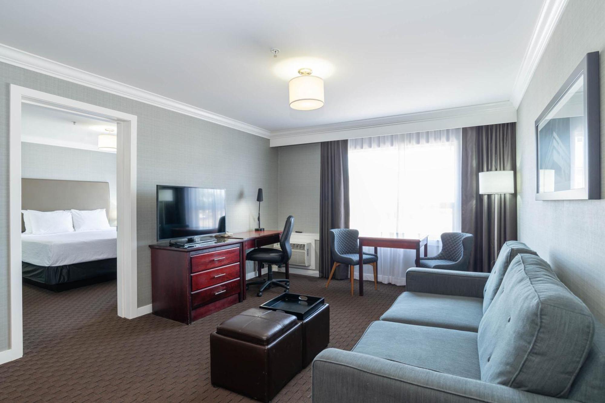 Sandman Hotel Red Deer Esterno foto