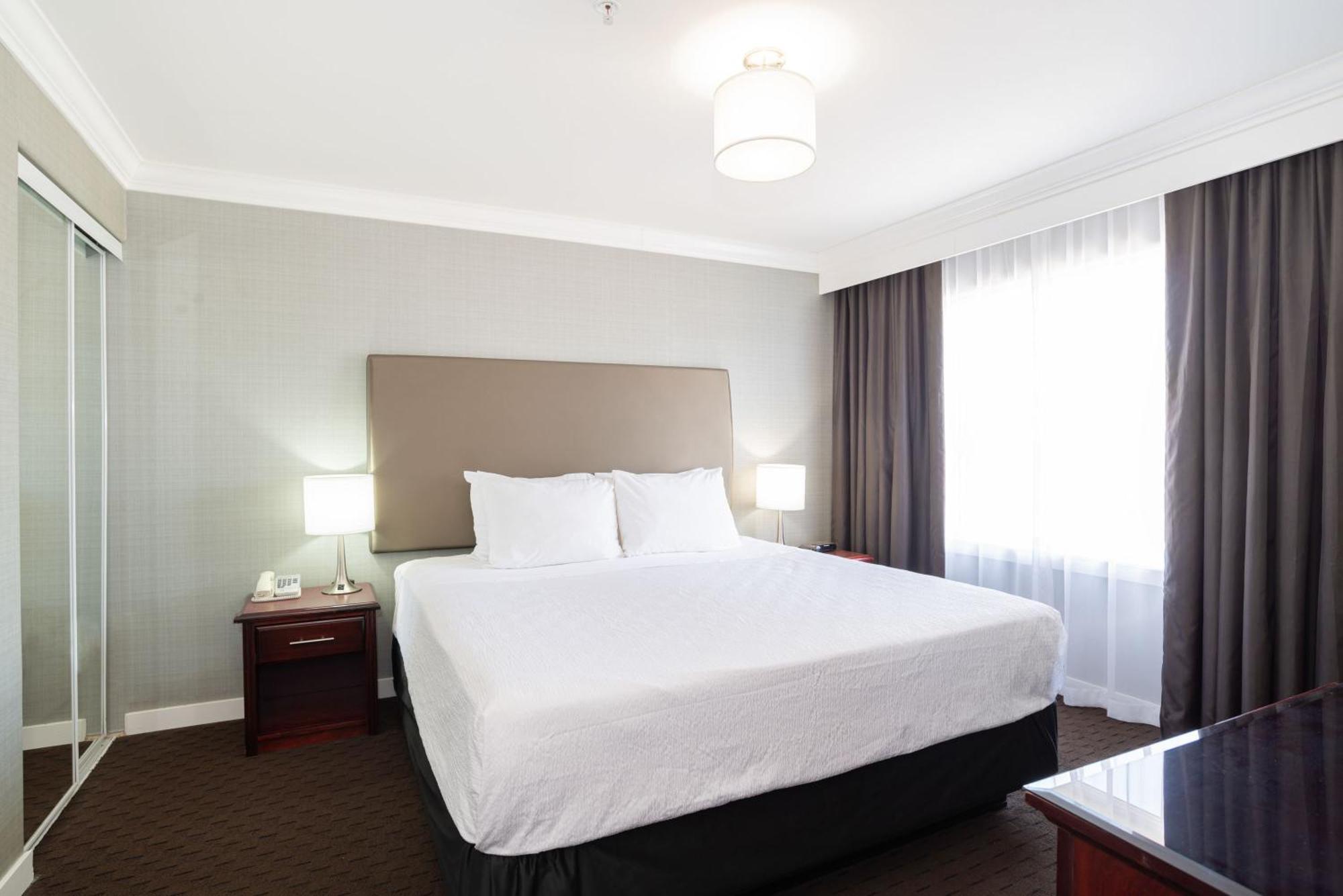 Sandman Hotel Red Deer Esterno foto