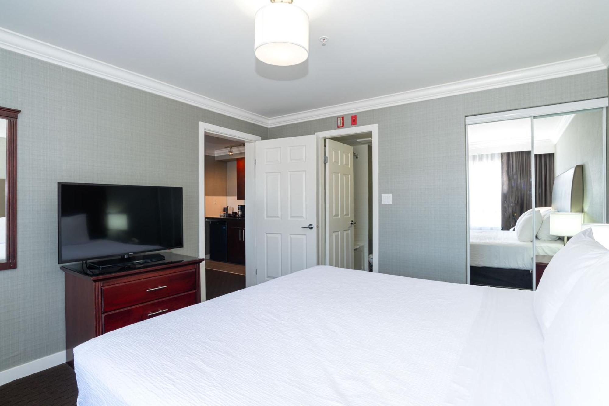 Sandman Hotel Red Deer Esterno foto